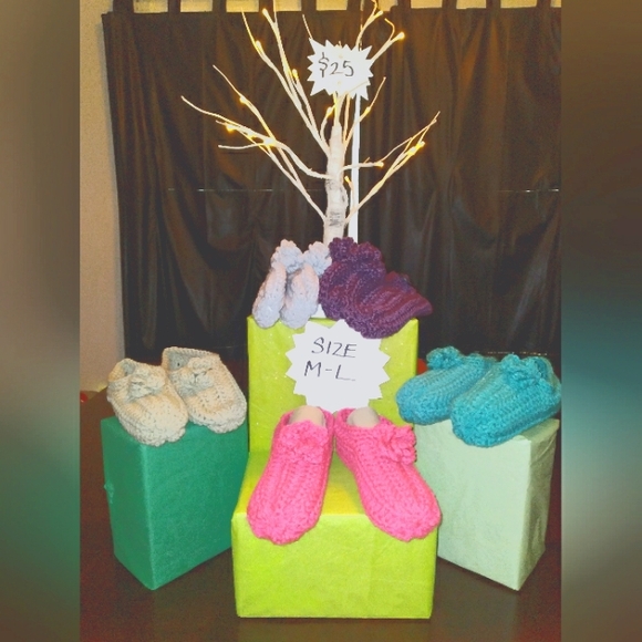 Double Sole Slippers 🥰 Fits M/L Five colors available! - Picture 1 of 1